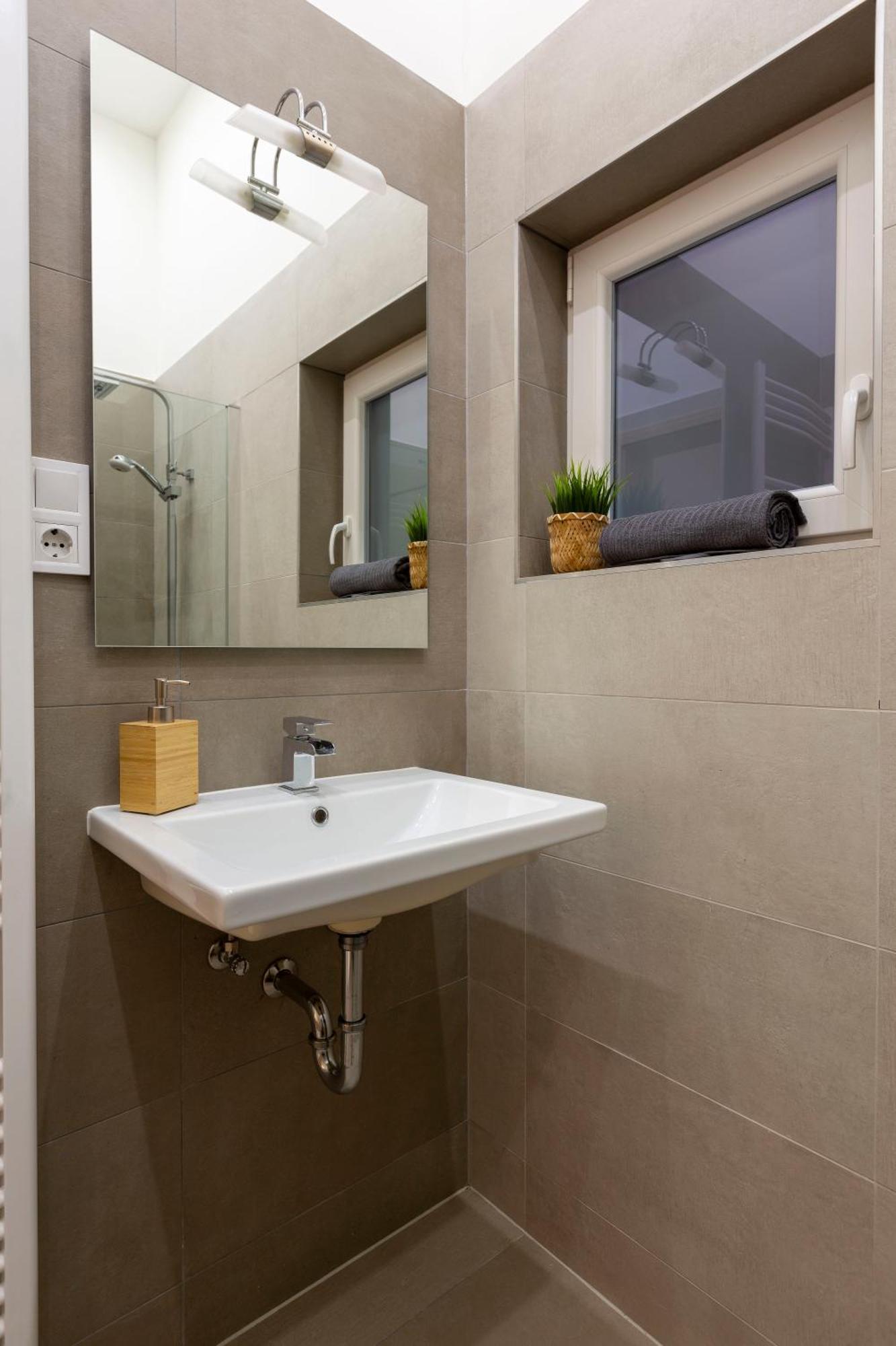 Spacious Bajcsy In The Heart Of Apartmán